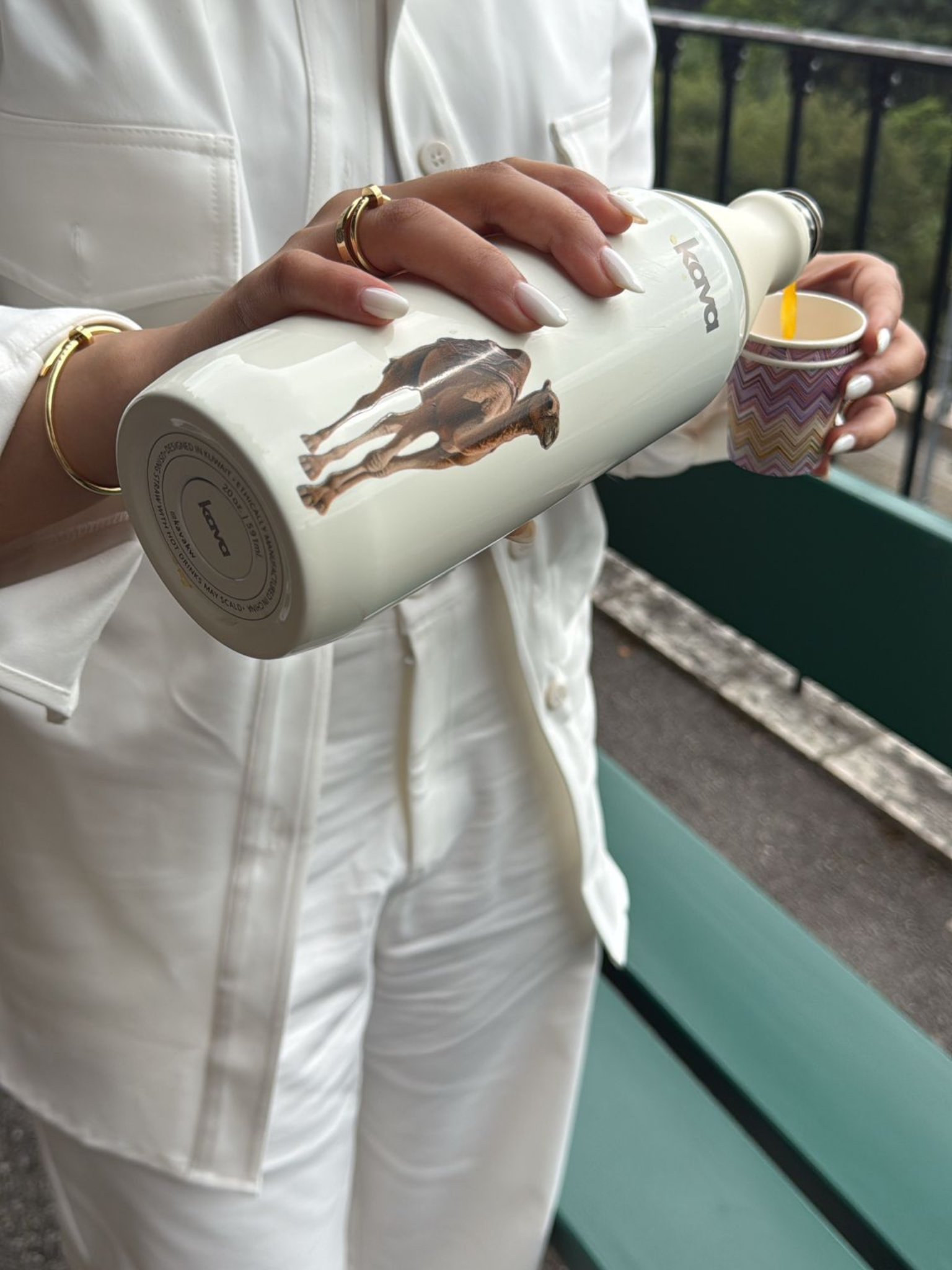 kava 2in1 Camel Bottle